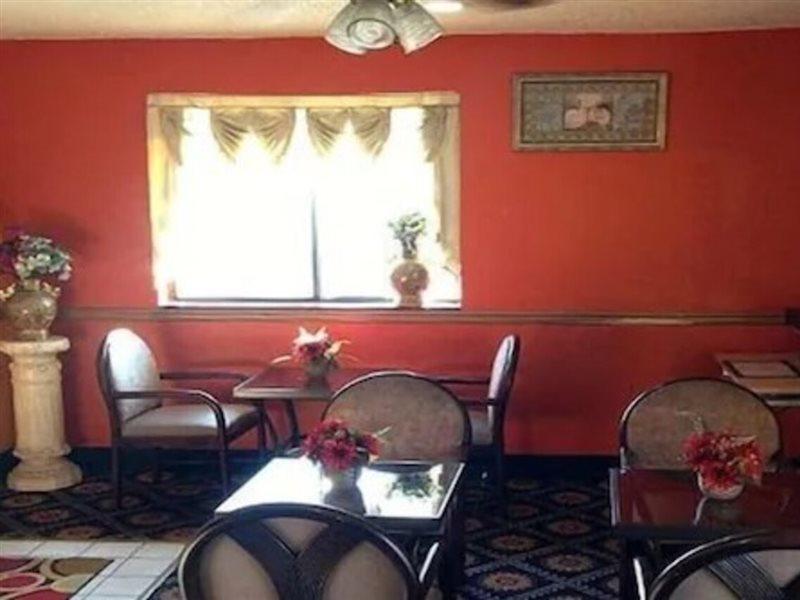 Hotel Super 8 By Wyndham St Joseph Benton Harbor